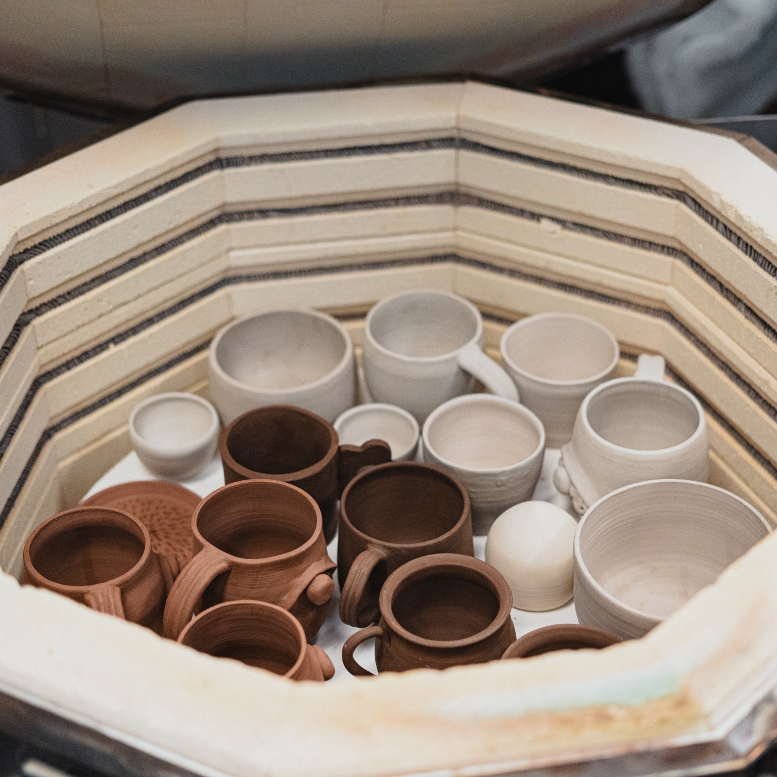 Cours pour apprendre à utiliser un four à poterie